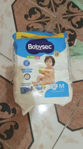 Fralda descartável para bebê M galinha pintadinha