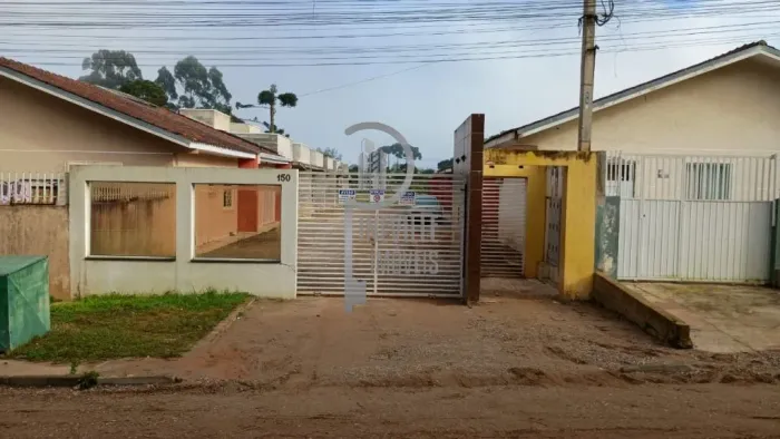 Casa em Condomínio com 2 Dormitórios no Bairro São Tiago