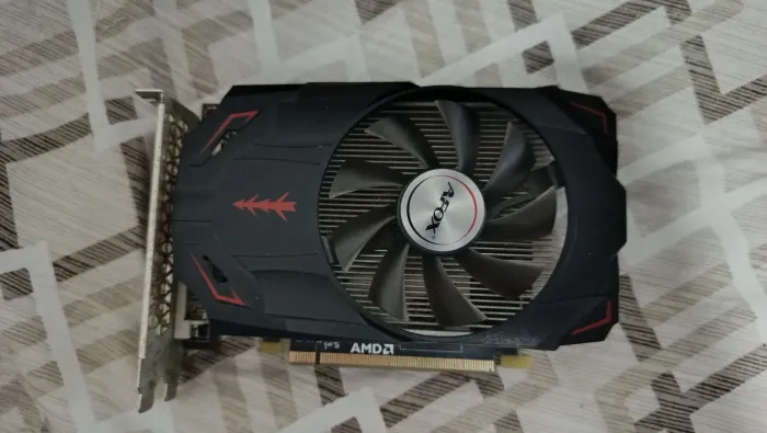 AMD RX550 AFOX 2GB GDDR5 com defeito