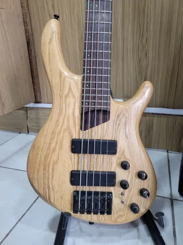 CONTRABAIXO CORT B5