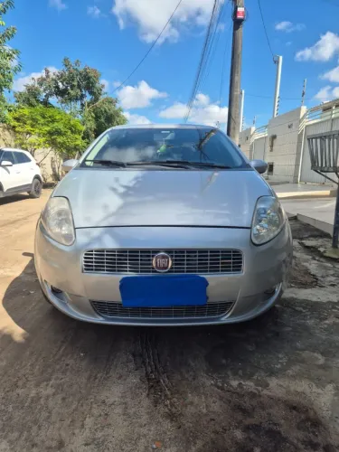 Fiat Punto Essence 1.6 Flex 16V 5P 2011