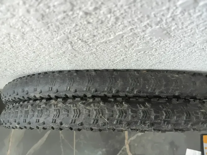 Maxxis aspen  26