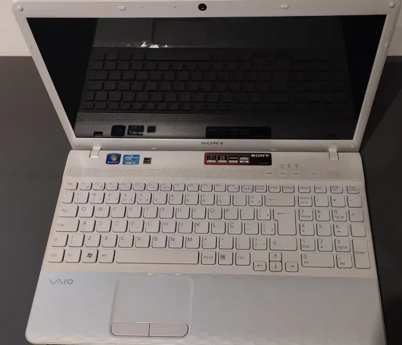 Notebook Sony Vaio 15,6" Core i3 Para Peças Ou Conserto - Sem HD