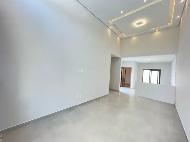 Casa térrea à venda no Condomínio Horto Florestal III, em Sorocaba-SP.