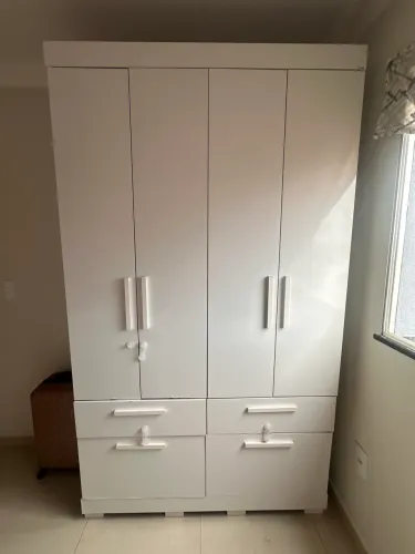 Vendo guarda roupa infantil 