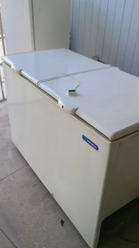 Freezer metalfrio 419 litros