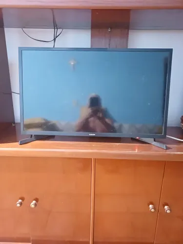 TV LED HD 32 SAMSUNG SMART MODELO 32J4290