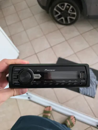 Rádio Automotivo Pioneer MVH-98UB Som Para Carro Usb Aux - Perfeito Estado
