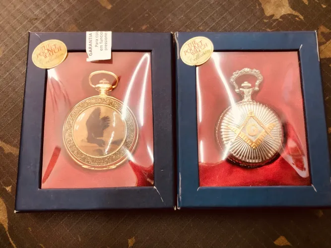 Relógio antigo de bolso Quartz 100,00 reais cada