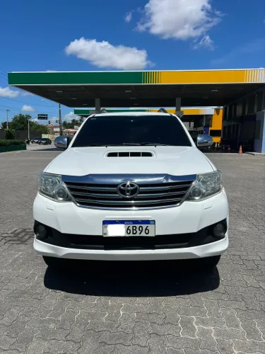 Toyota Hilux SW4 SRV D4-d 4X4 3.0 TDI Dies. AUT 2012