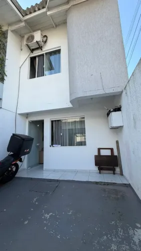 sobrado geminado bairro cidade nova