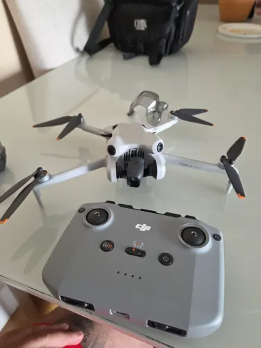 VENDO OU TROCO - DRONE DJI MINI 4 PRO - Em oculos da oakley