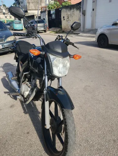 Moto muito boa pra trabalho!!