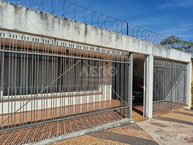 Casa para venda com 175 m² e 3 quartos em Jardim Estoril, Bauru - SP