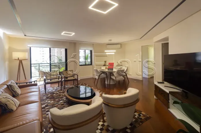 Apartamento Alto Padrão em Moema com 120m² Próximo ao Parque Ibirapuera