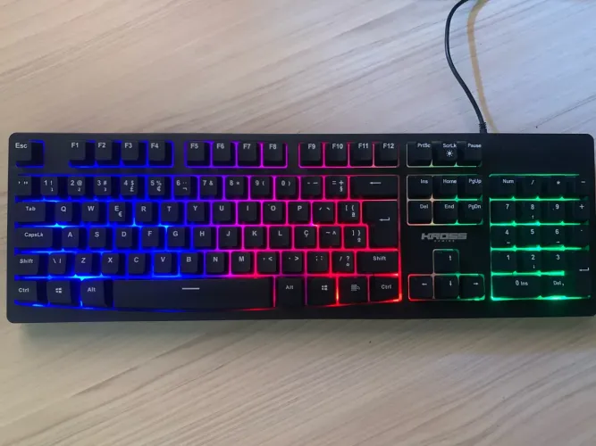 Teclado Gamer Kross RGB - Seminovo