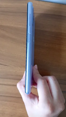 Vendo um celular Samsung A22 sem avarias. Lilás 