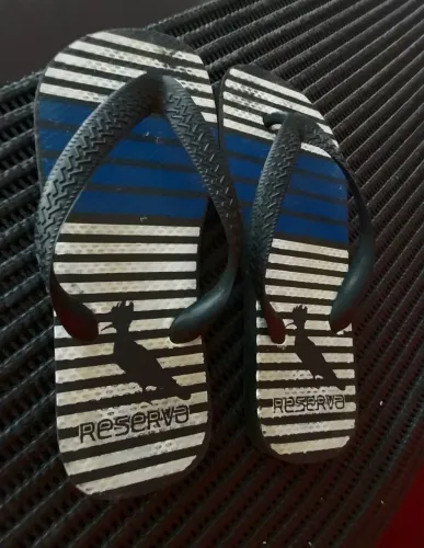 Chinelo Reserva original número 34 excelente estado 