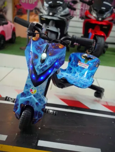 Triciclo Elétrico Infantil
