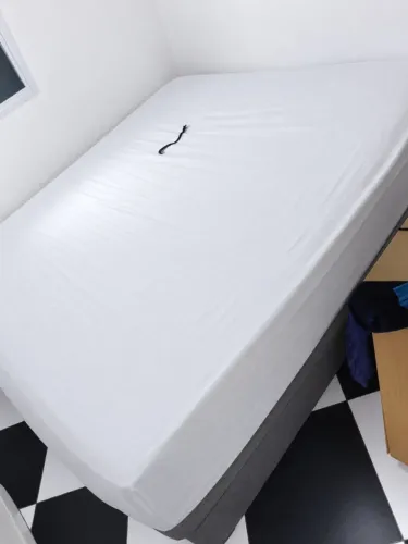 Cama king size Sealy Royal Resort
