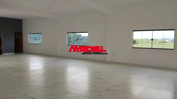 BELÍSSIMO SALÃO ÓTIMO PARA ACADEMIAS. PRÓXIMO Á CONDOMÍNIOS DE ALTO PADRÃO!