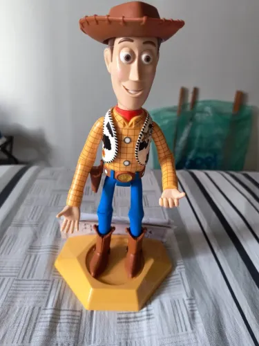 Boneco Woody Toy Story Oficial Articulado Com Base E Manual