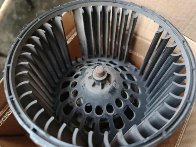 Motor Ventilador do Ar-Condicionado - Renault Sandero 2014/2015 (Usado)