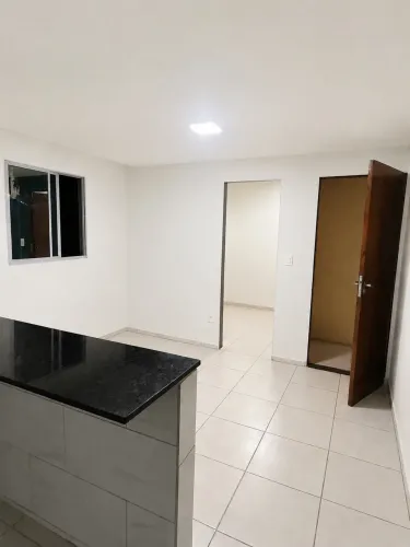 ALUGA-SE APARTAMENTO - PIEDADE