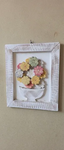 Quadro flores madeira rústica patina branca retangular usada sem defeitos 
