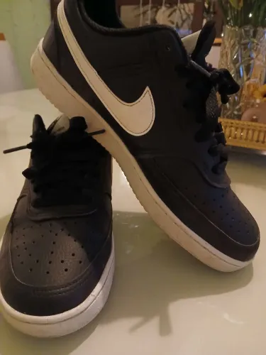 Lindo tênis Nike cort vision, preto masculino tamanho 39. Preto.