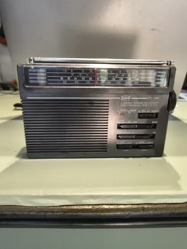 Rádio CCE PS 100