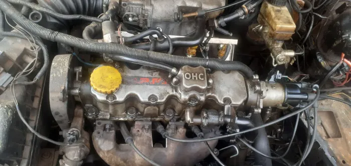 Vende-se motor de KADET GSI