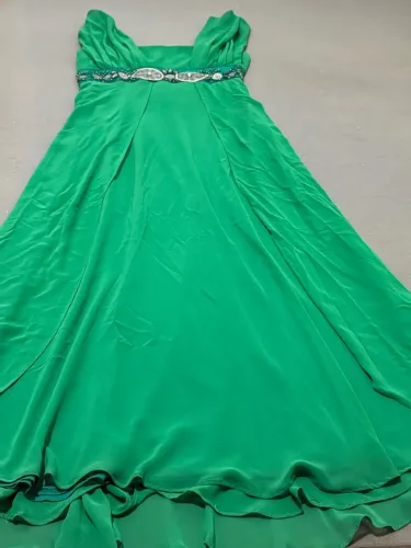 Vendo vestido de festa