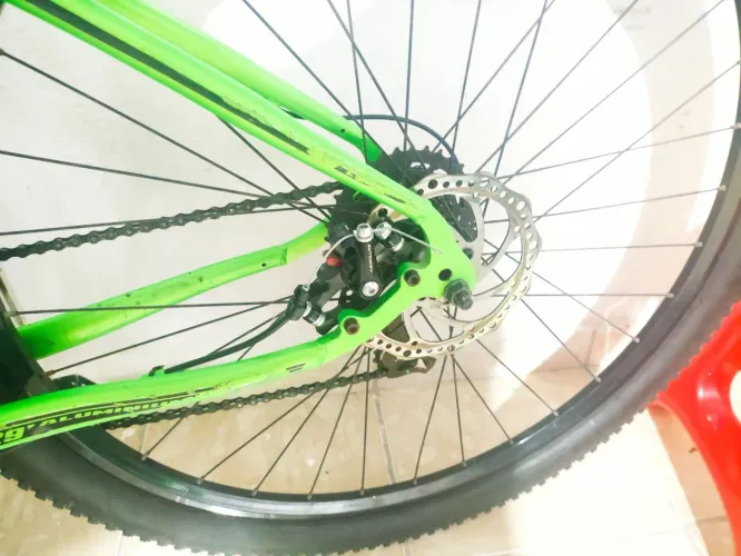 Bicicleta aro 29, vende-se ou troco por celular
