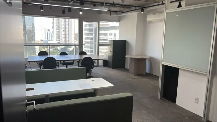 Conjunto para alugar, 40 m² por R$ 6.282,00/mês - Vila Gertrudes - São Paulo/SP