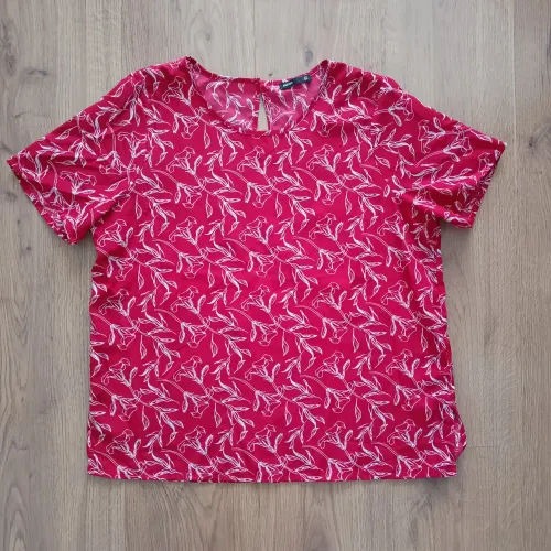 Blusa feminina Marisa tamanho 42