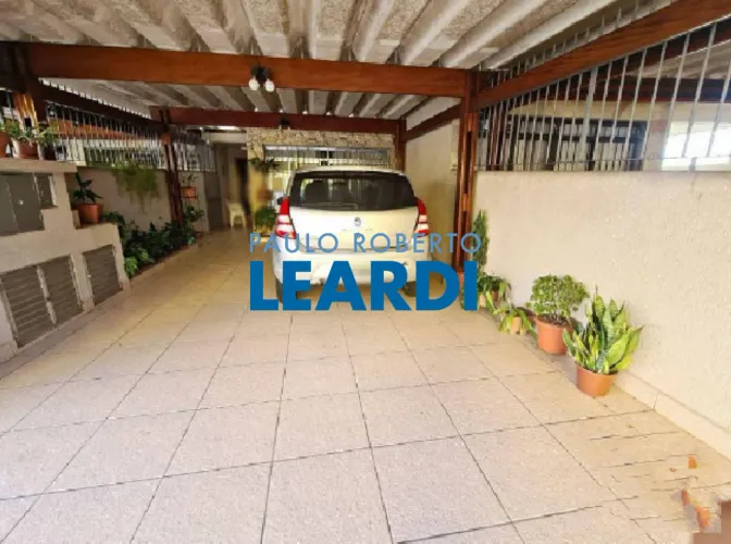 CASA ASSOBRADADA - MORUMBI - SP