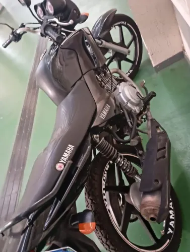 Vende se uma moto YBR ano 2014