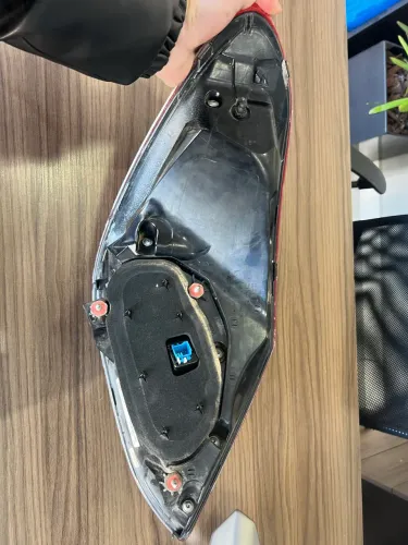 Vendo lanterna Mercedes 2019 