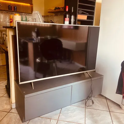 Tv pra retirada de peças