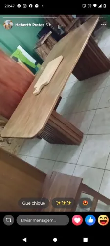 Mesa artesanaladeira ripada