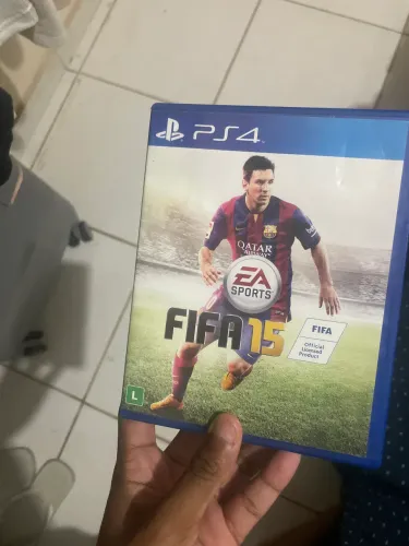 Roupas e jogos 