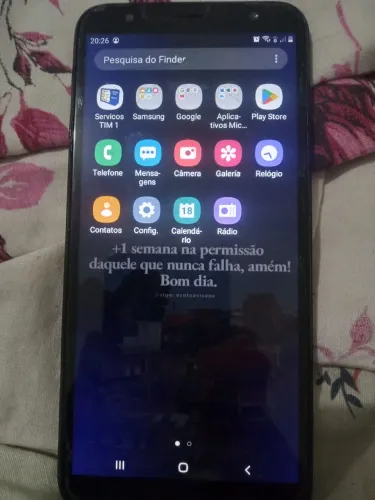 Vendo j4 +32 gb funcionando perfeitamente somente marcas de uso