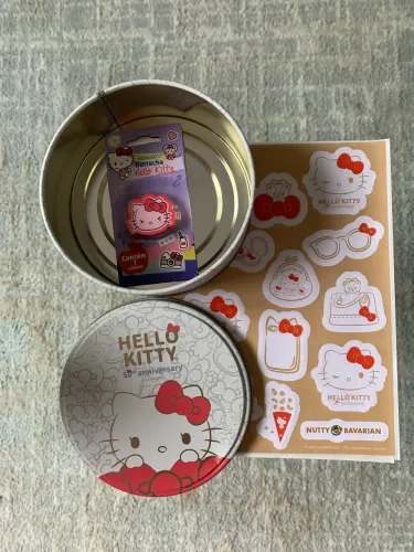 Kit Latinha Hello Kitty para lembrança ou presente 