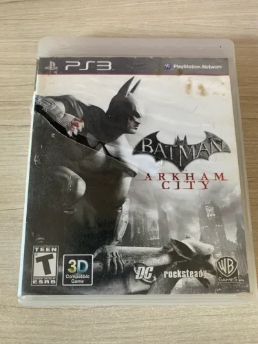 Batman Arkham city - Playstation 3 (capa rasgada)