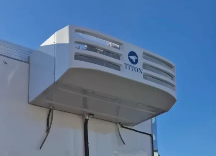 Aparelho de Refrigeração para caminhão marca titon modelo 2012