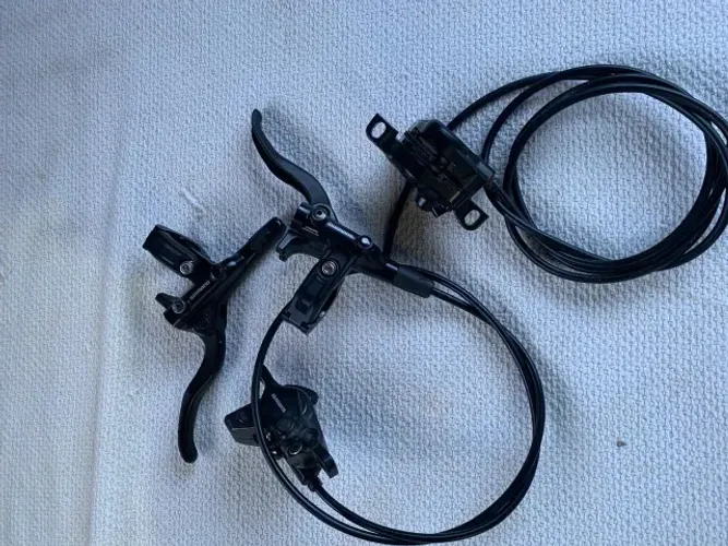CONJUNTO DE FREIO (PAR) Preto Hidráulico Shimano Deore M4100