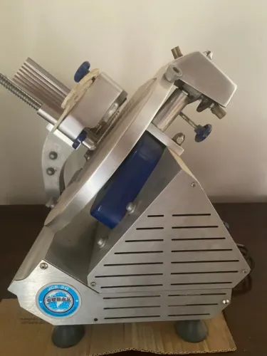 CORTADOR DE FRIOS EM AÇO INOX