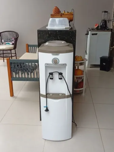 Bebedouro elétrico