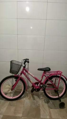 Bike de criança semi nova